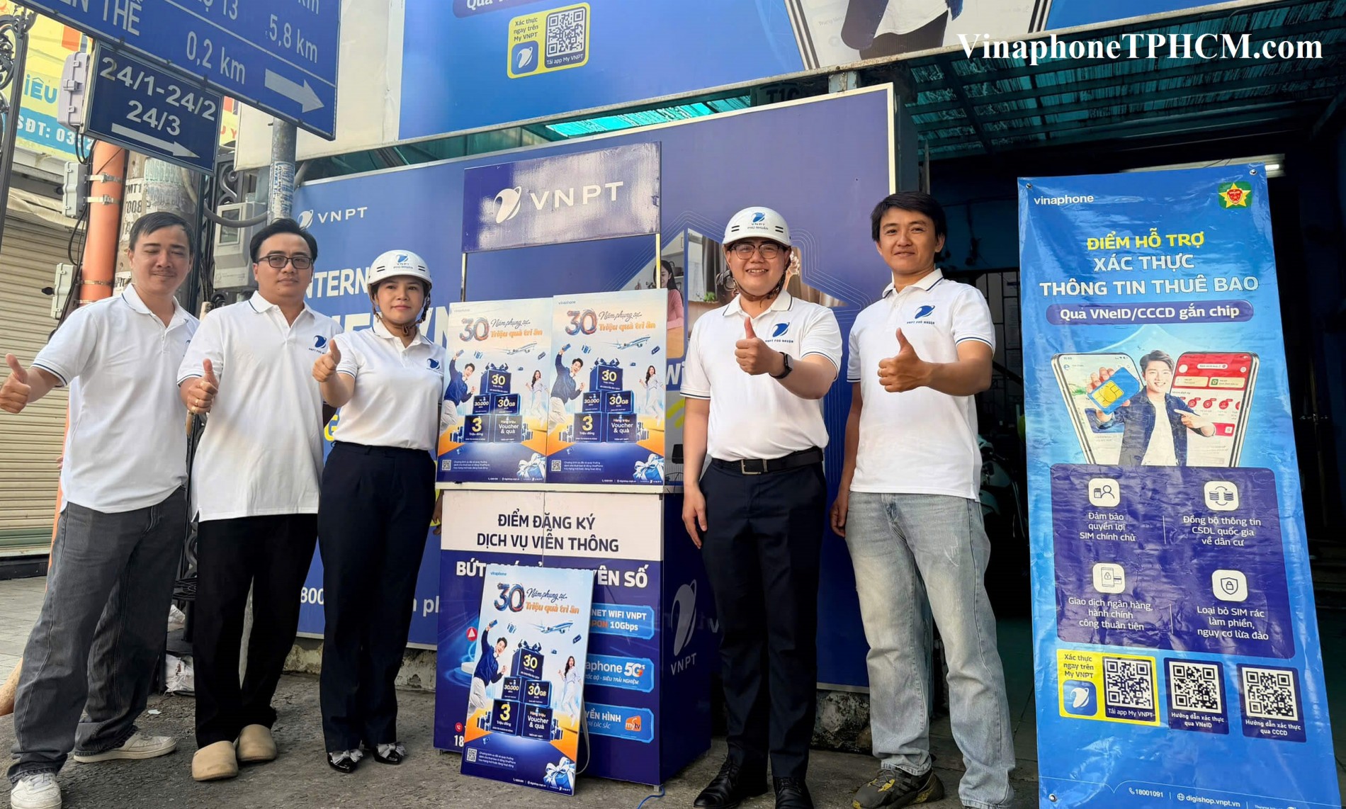 nhan_vien_vnpt_ho_tro_lap_mang_1